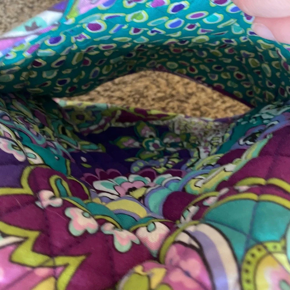 Vibrant Vera Bradley Paisley Women's Duffle - Picture 5 of 7